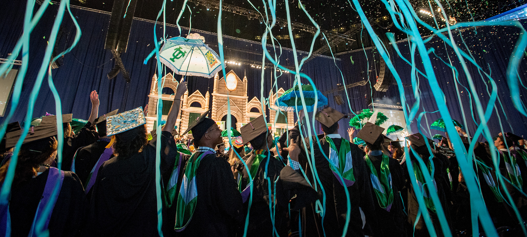 commencement caps and gowns