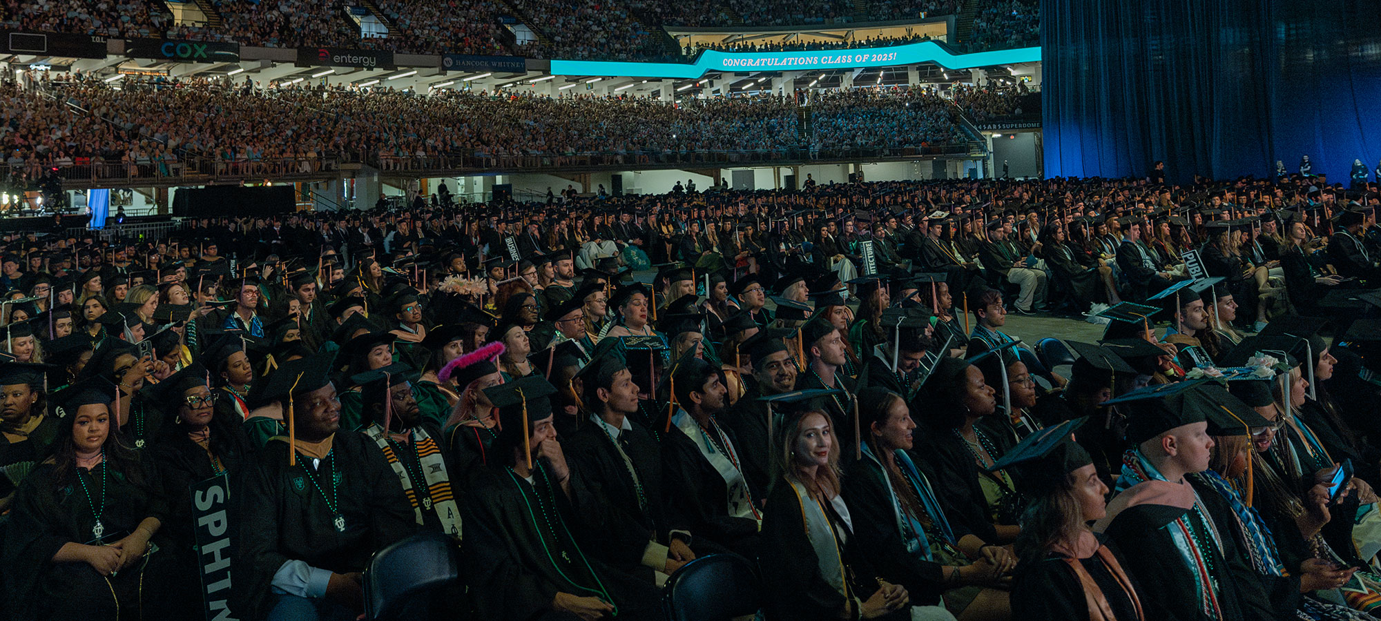 2025 commencement crowd